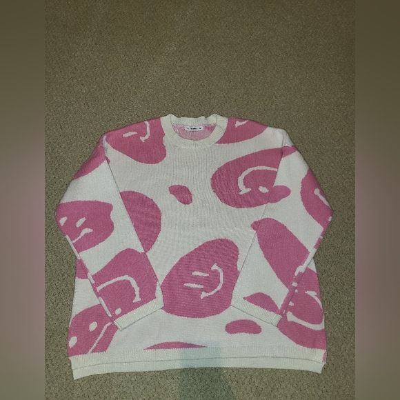 NWT Moon & Madison Smiley NEW Oversized 24.5 PTP Sweater Pink & White Size M… - Picture 7 of 11